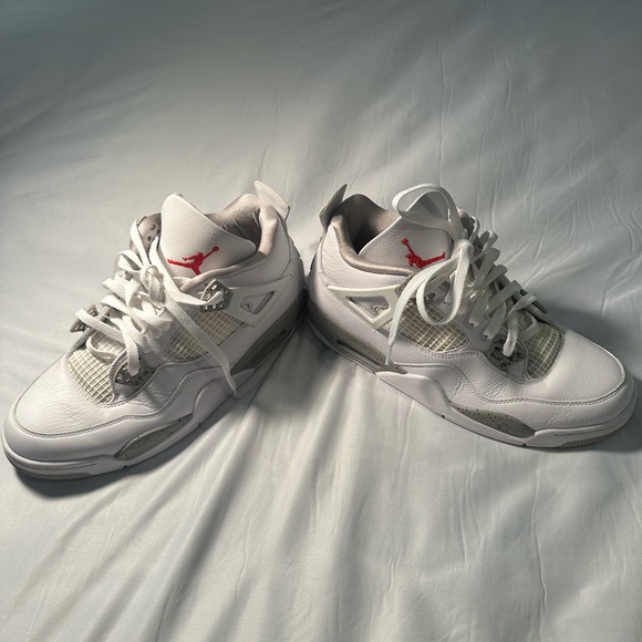 Air Jordan 4 Retro White Oreo (2021) - Picture 7 of 12